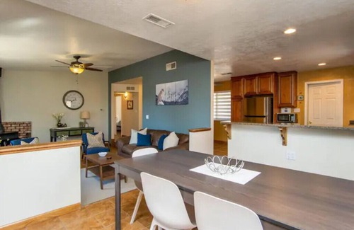 Cottonwood-Verde Village House | Puma Place