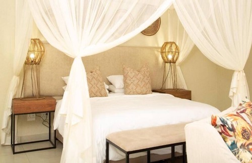 Nelspruit House | Pumbaa Wildlife Park and Accommodation
