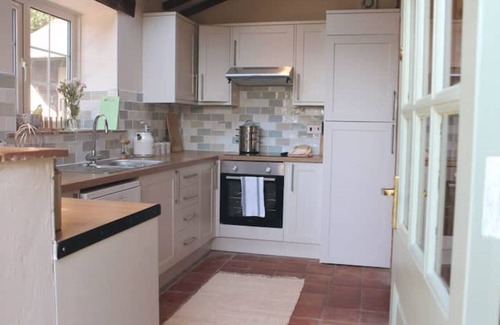 How Caple Cottage | Pump Cottage - Cosy Herefordshire Cottage