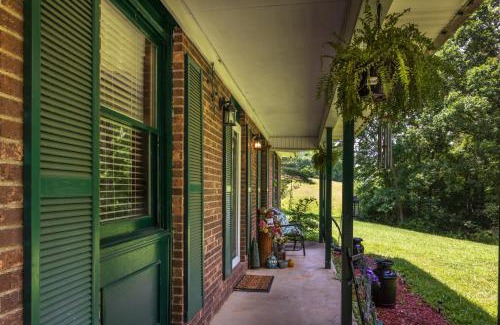 New Plymouth House | Pumpkin Ridge Villa