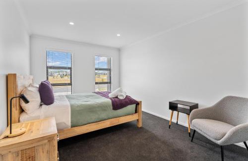 Wharewaka House | Puna Rise - Taupo Holiday Home