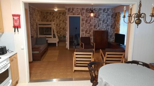 Kauttua Apartment | Punavilla majoitus TASANKO