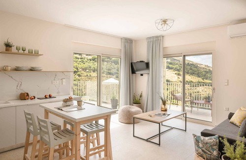 Dhrakata Villa | Punentes Villa - Two Bedroom Villa, Sleeps 4