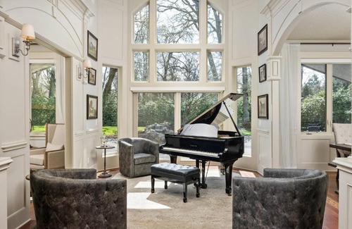 Newberg House | Punkin Manor