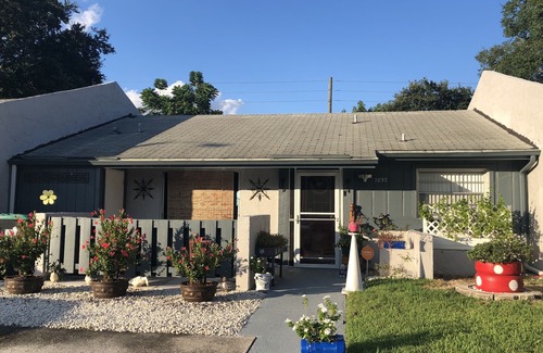 Orlando Villa | PunkyGia’s Lovely City Retreat