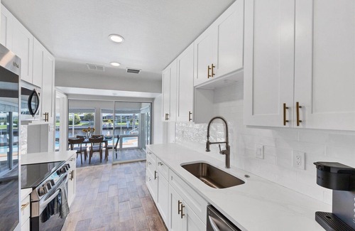 Punta Gorda House | Punta Gorda Isles 2-Bedroom Private Pool Home on Canal with Dock