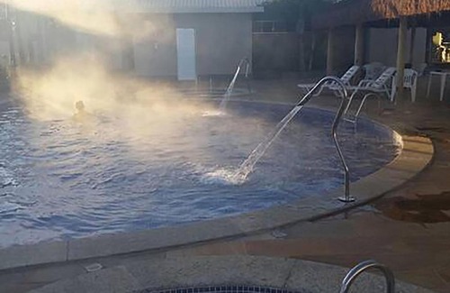 Setor Lagoa Quente House | PUNTACALDAS CASA 8 DIÁRIA 840 Acomoda 6