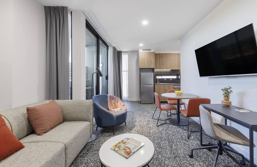 Melbourne Hotel | Punthill Essendon North
