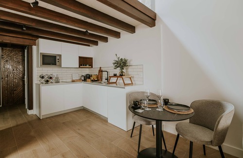 Haro Hotel | Puracepa Urban - Suites