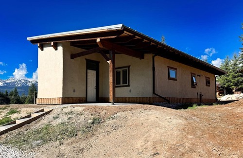 Golden House | Purcell View - Mountain Views