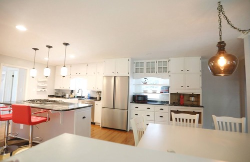 West Lafayette House | Purdue Bell Tower views, Central WL location, Walk 2 Purdue