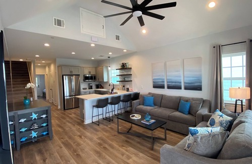 Dickinson House | Pure Bliss Coastal Oasis Holiday Getaway