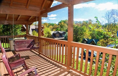 Pigeon Forge House | Pure Country Cabin