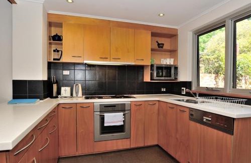 South Fremantle House | Pure Gold - Heritage 2 bedroom terraced cottage