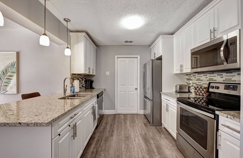 Port Saint Lucie House | Pure Living, Saltwater Pool, Low Toxin Getaway!
