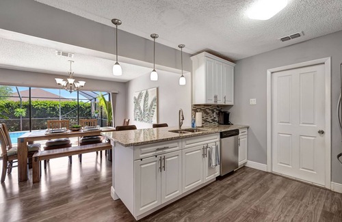 Port Saint Lucie House | Pure Living, Saltwater Pool, Low Toxin Getaway!