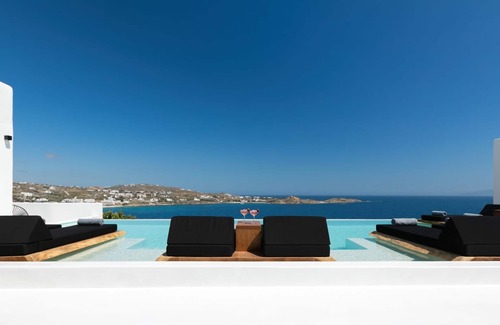 Paraga Villa | Pure luxury villa close to Nammos to cater even the most demanding travellers