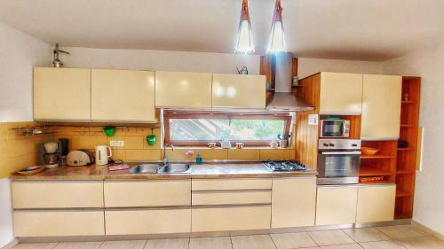 Ghioroc House | Pure Nature Refuge Apartment
