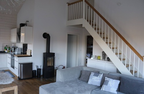 Kinding House | Pure nature - vacation home 62/wooden chalet with 3 bedrooms in Altmühltal