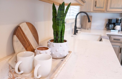 Pentwater Cottage | Pure Pentwater Cottage: lake-front; fully updated; sleeps 8.
