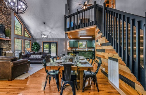 Sevierville Cabin | Pure & Simple 3 Bedroom Cabin by RedAwning