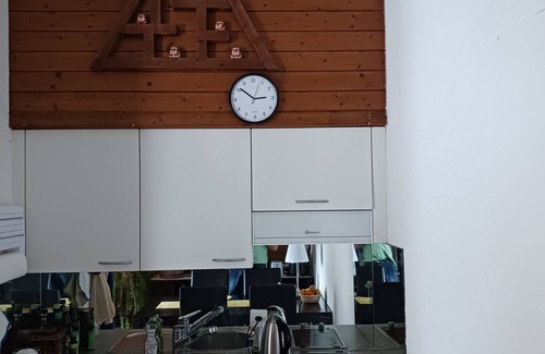 Goldiwil Apartment | Pure Swissness - cozy vacation apartment with lots of charm overlooking Lake Thun