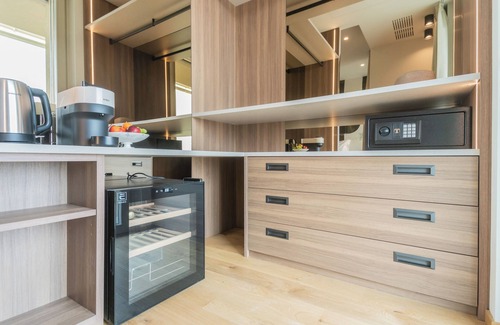 Como Villa | PureView Luxury Suites - Ground Floor with breakfast & pool