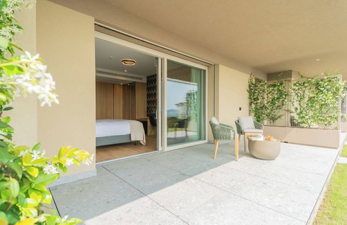 Como Villa | PureView Luxury Suites - Ground Floor with breakfast & pool
