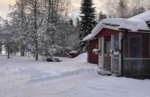 Kivijarvi Villa | Purola holiday cottage by the lake Kivijärvi