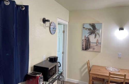 Picnic Point-North Lynnwood Apartment | Purple Door at Lake Serene