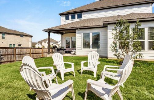 Buda House | Purple Prairie Retreat