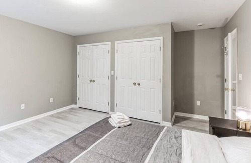 Putnam Valley House | Putnam Valley Estate 4BR - Hot Tub Fireplace by RedAwning