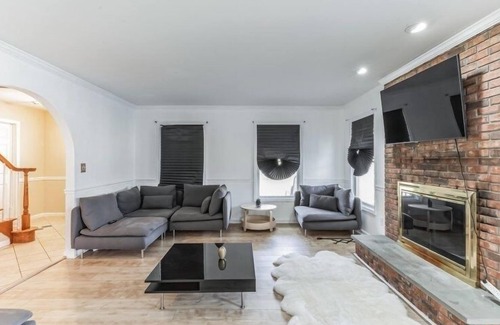 Putnam Valley House | Putnam Valley Estate 4BR - Hot Tub Fireplace by RedAwning