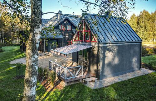 Skulte House | Putnu pirts