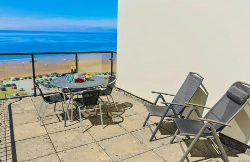 Putsborough House | PUTSBOROUGH CLIFTON COURT 17 1 Bedroom