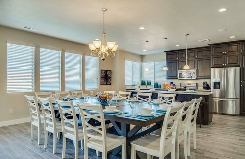 Santa Clara House | PV 18 - "Paradise Poolhouse" Sleeps 28+ Private HEATED Pool Theater Room