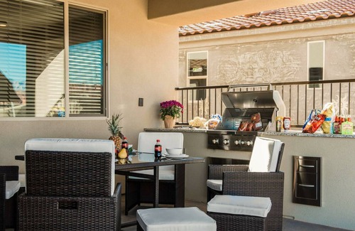 Santa Clara House | PV 18 - "Paradise Poolhouse" Sleeps 28+ Private HEATED Pool Theater Room