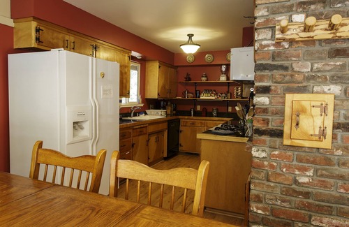 South Lake Tahoe House | Pvt Hot Tub-Gorgeous Home-Perfect Location-as low as 199