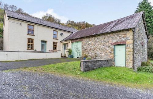 Pont-ar-gothi House | Pwll Farmhouse