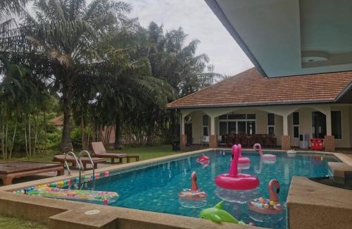 Nong Prue Villa | PX POOL VILLA PATTAYA