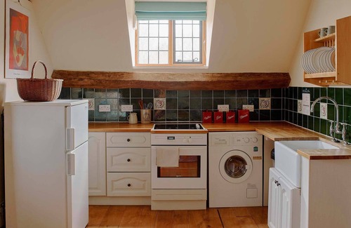 Broadway Villa | Pye Corner, Cotswold Manor w/outdoor heated pool