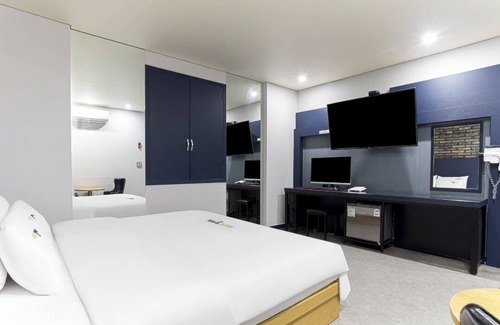Pyeongtaek Hotel | Pyeongtaek Gallery Hotel OTT, Wi-Fi Free