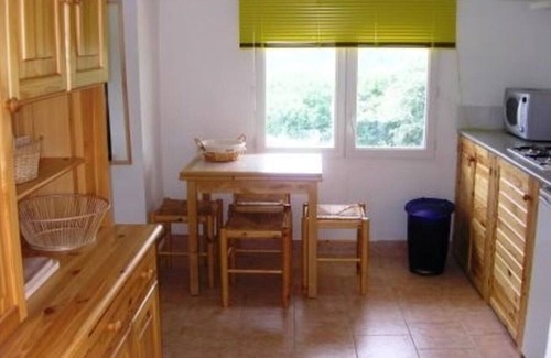 Coussa Cottage | Pyreneen Vue gite with pool, renovated farmhouse tranquil with amazing views