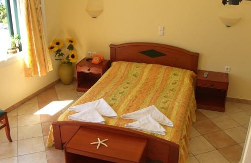 Agios Prokopios Apartment | Pyrgos Beach
