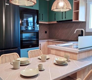 Paleros Apartment | Q Luxury Rooms Paleros