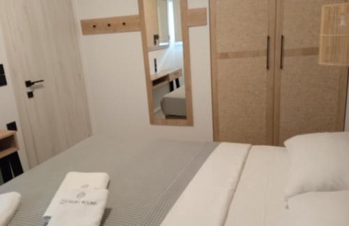 Paleros Apartment | Q Luxury Rooms Paleros