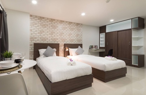 Chom Phon Hotel | Q Space Residence