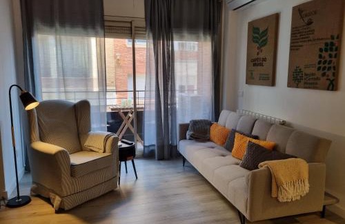 Poble Nou Apartment | QEhome confort y parquing en el centro de Manresa