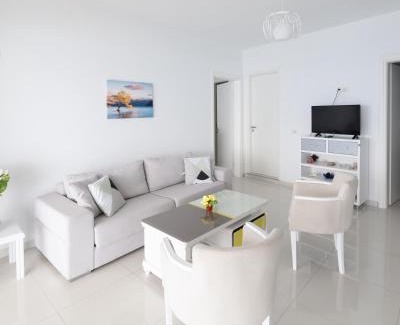 Qeparo Apartment | Qeparo Pano Rooms