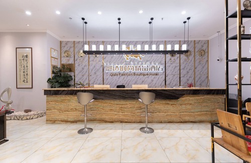 Jingyang District Hotel | Qidajiudian